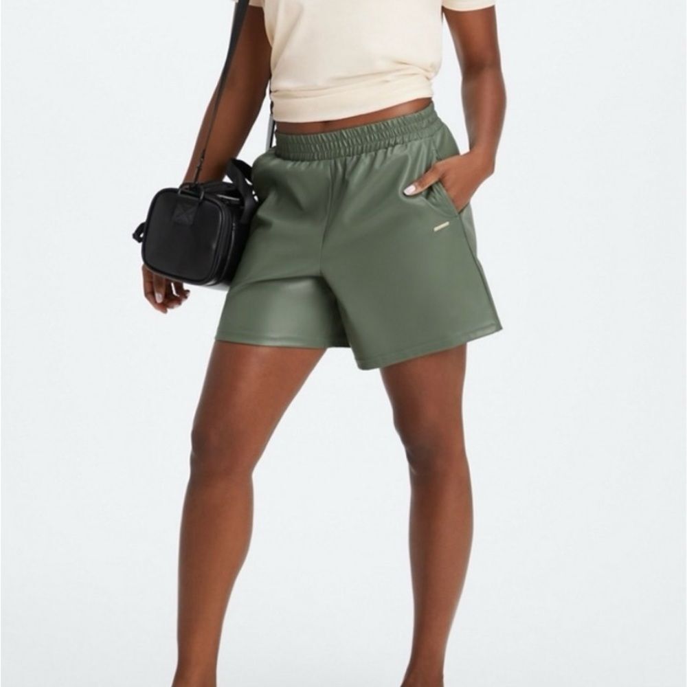 Fabletics Green Women's Shorts